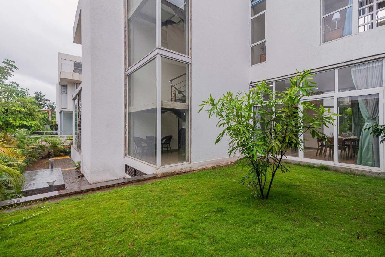 Sierra Skies By Stayvista - A Mountain-View Villa Featuring A Rooftop Swimming Pool, Jacuzzi, Turf, And A Gym For An Elevated Stay Lonavla Exterior foto