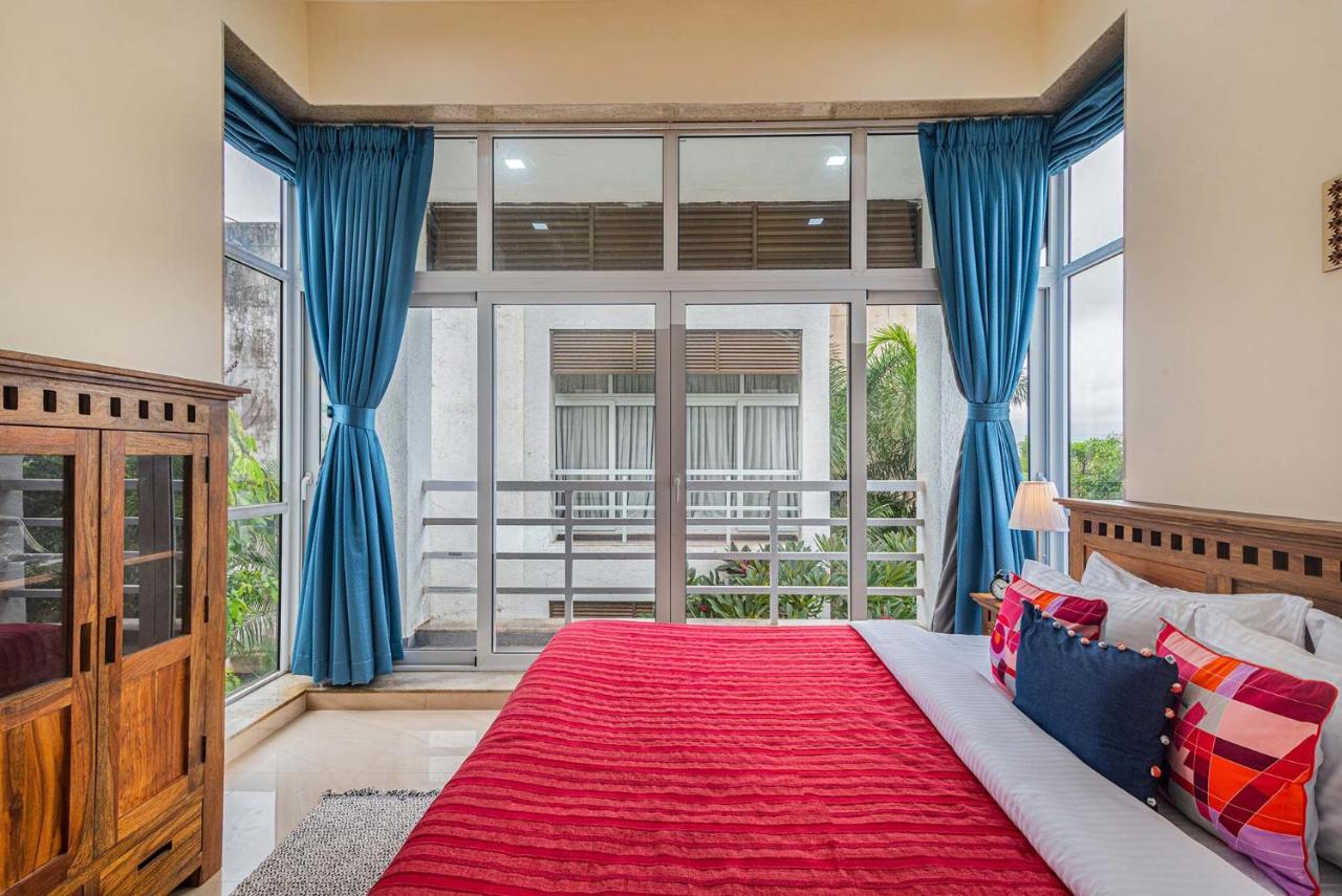 Sierra Skies By Stayvista - A Mountain-View Villa Featuring A Rooftop Swimming Pool, Jacuzzi, Turf, And A Gym For An Elevated Stay Lonavla Exterior foto